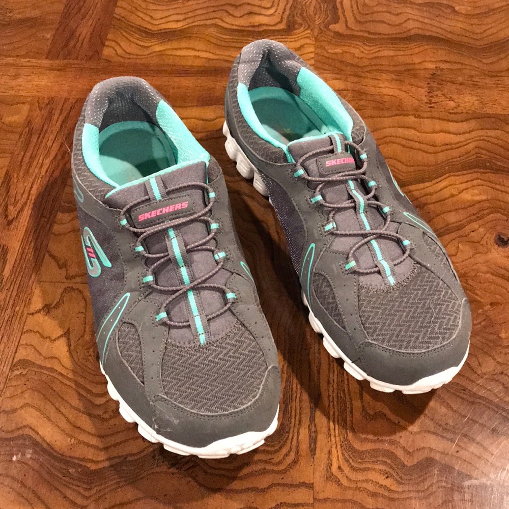 Skechers size 11 slip on tennis shoes